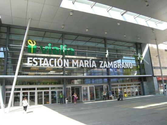 Infostays Maria Zambrano Málaga Exterior foto